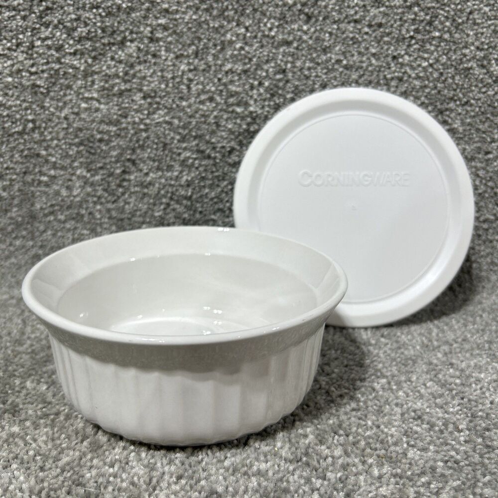 Corning Stoneware French White 16 Oz Casserole Dish with Lid